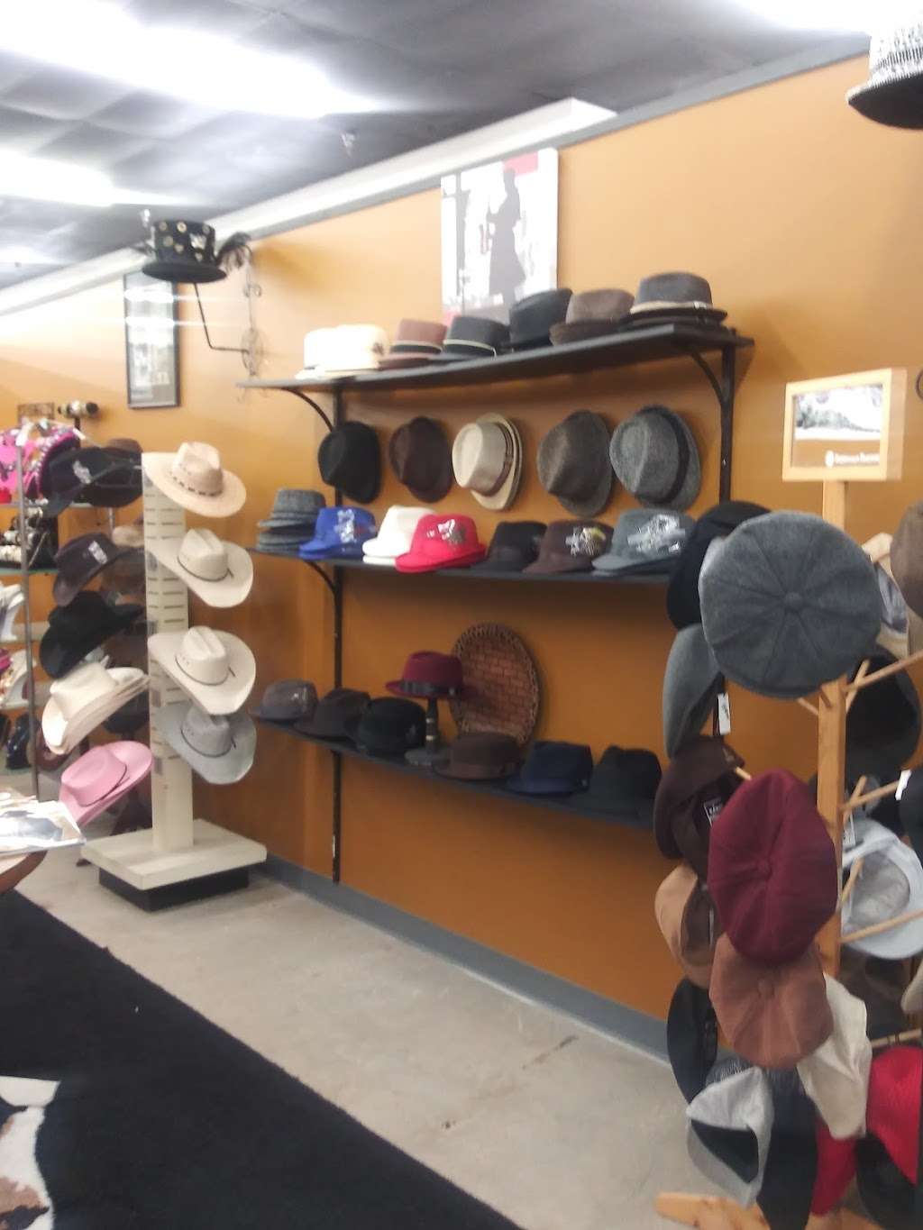 Tiger House Hat Shop & Accessories for Men and Women | Grow Desoto Market, 324 E Belt Line Rd #300, DeSoto, TX 75115, USA | Phone: (972) 922-7018