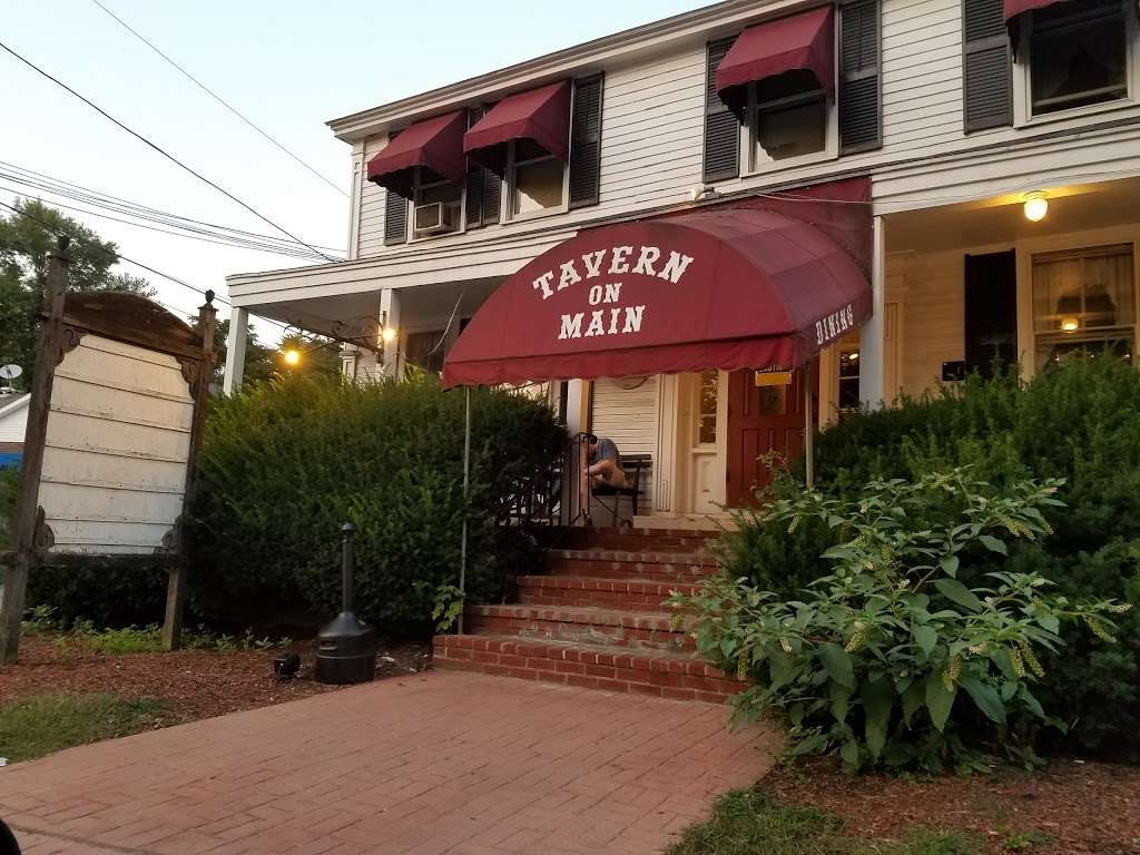 Tavern on Main | 1157 Putnam Pike, Chepachet, RI 02814, USA | Phone: (401) 710-9788