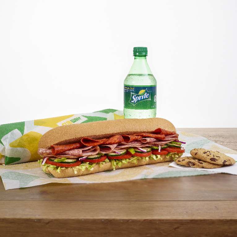 Subway Restaurants | 225 Glen Drive Space #9, Commons Shopping Ce, Manchester, PA 17345 | Phone: (717) 266-0182