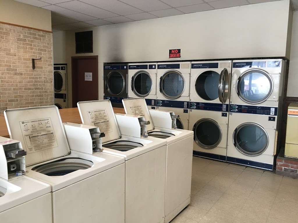 Laundromat | 206 W Main St, Hancock, MD 21750, USA