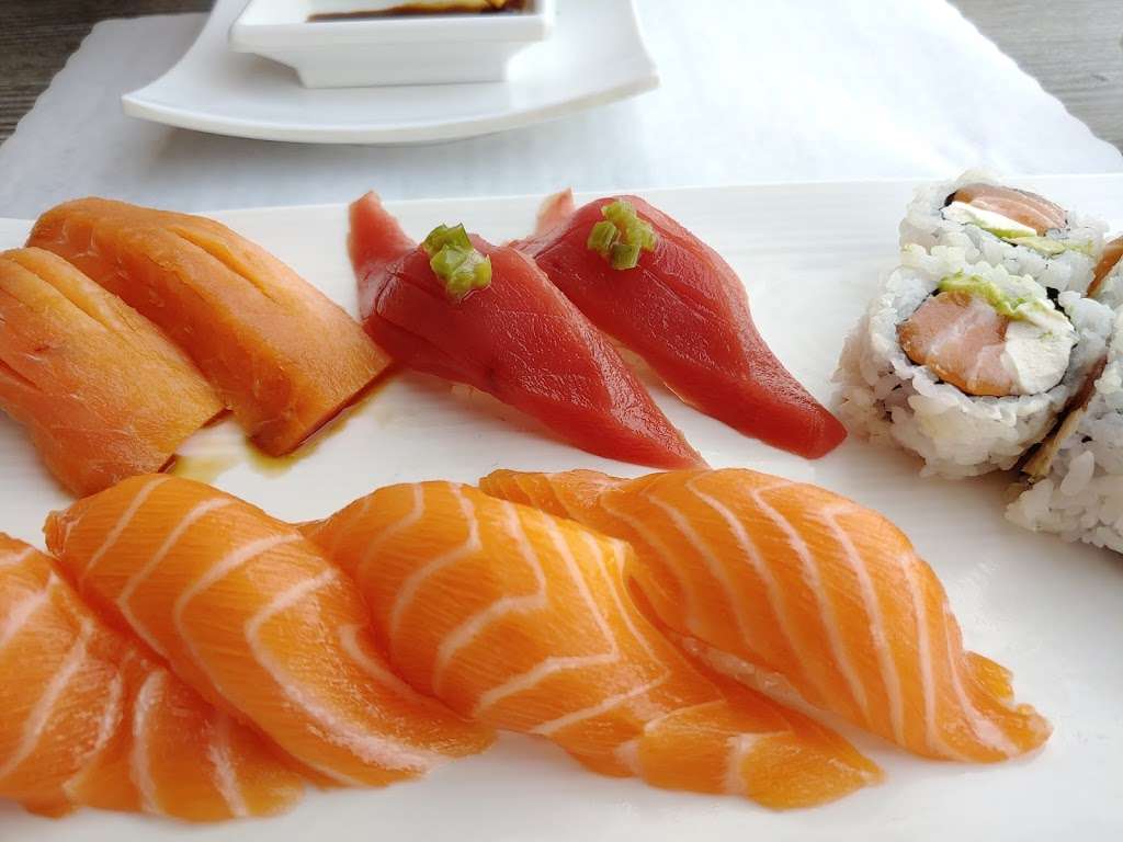 TruSushi N Fish | 23702 El Toro Rd A, Lake Forest, CA 92630 | Phone: (949) 830-5458