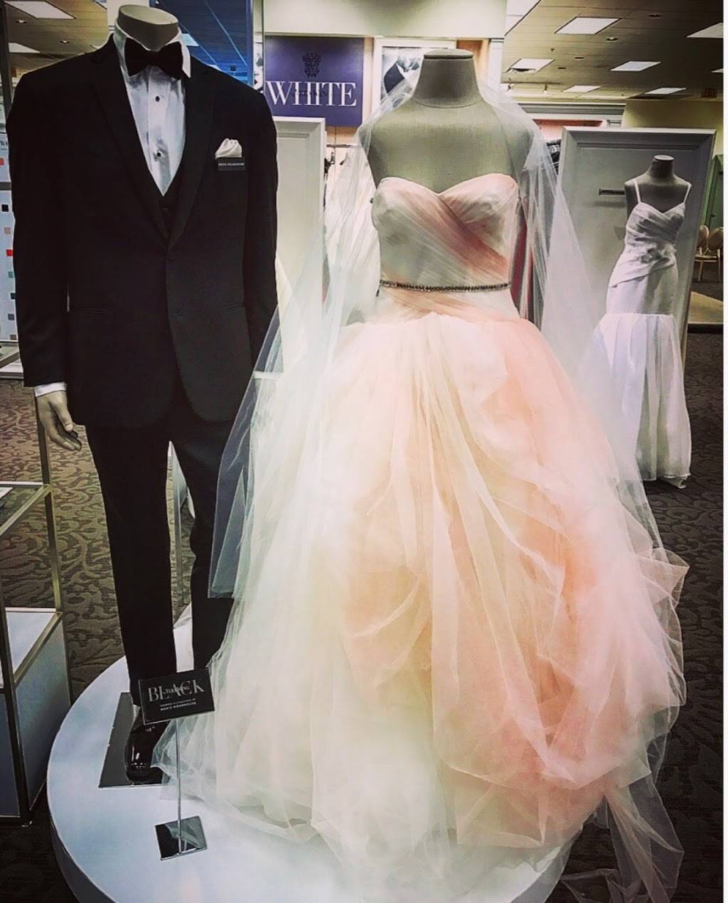 David’s Bridal | 9607 Research Blvd #650, Austin, TX 78759 | Phone: (512) 346-5552