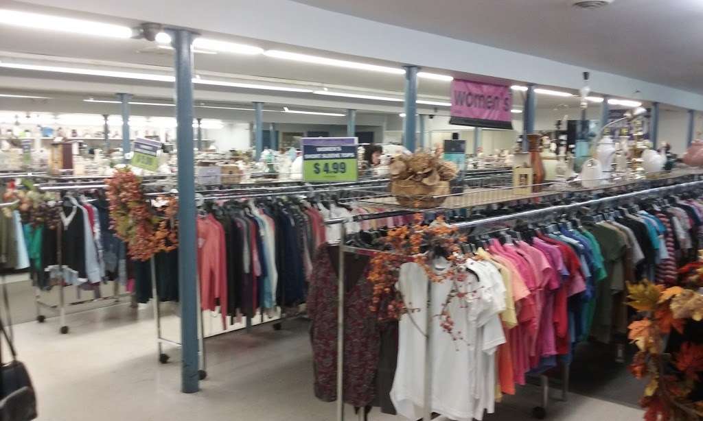 Goodwill Retail Store and Donation Center | 202 E Main St, Thurmont, MD 21788, USA | Phone: (301) 271-2100