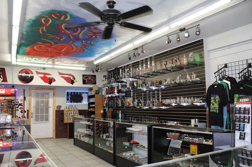 K&Gs Smoke Shop | 5817 S 16th St, Phoenix, AZ 85040, USA