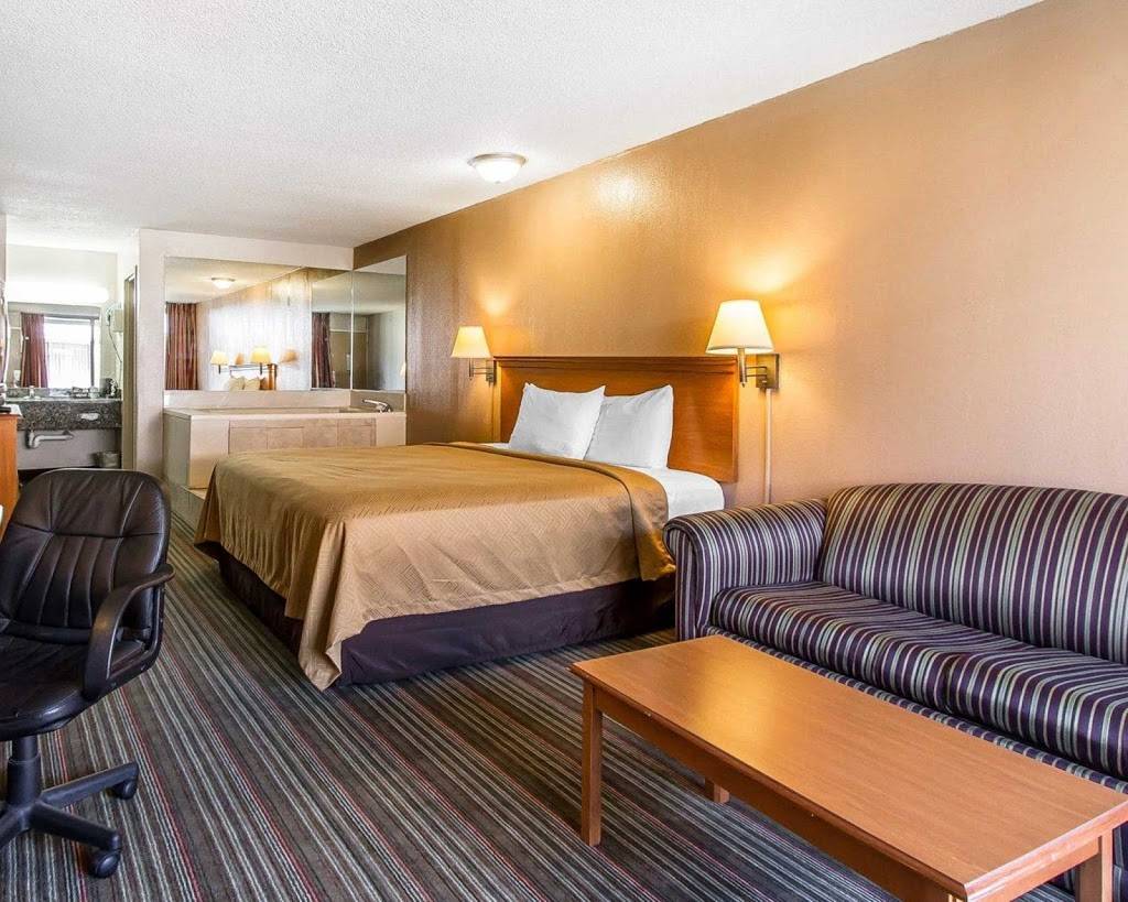 Econo Lodge Inn & Suites Near Bricktown | 1750 E Reno Ave, Oklahoma City, OK 73117, USA | Phone: (405) 278-7250