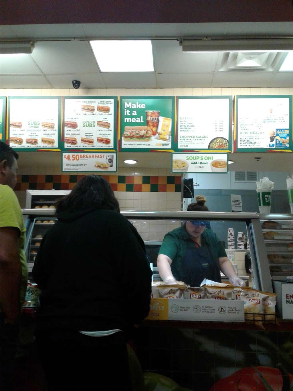 Subway Restaurants | 15068 Summit Ave, Summit Heights Gateway Suite 500, Fontana, CA 92336 | Phone: (909) 899-8805