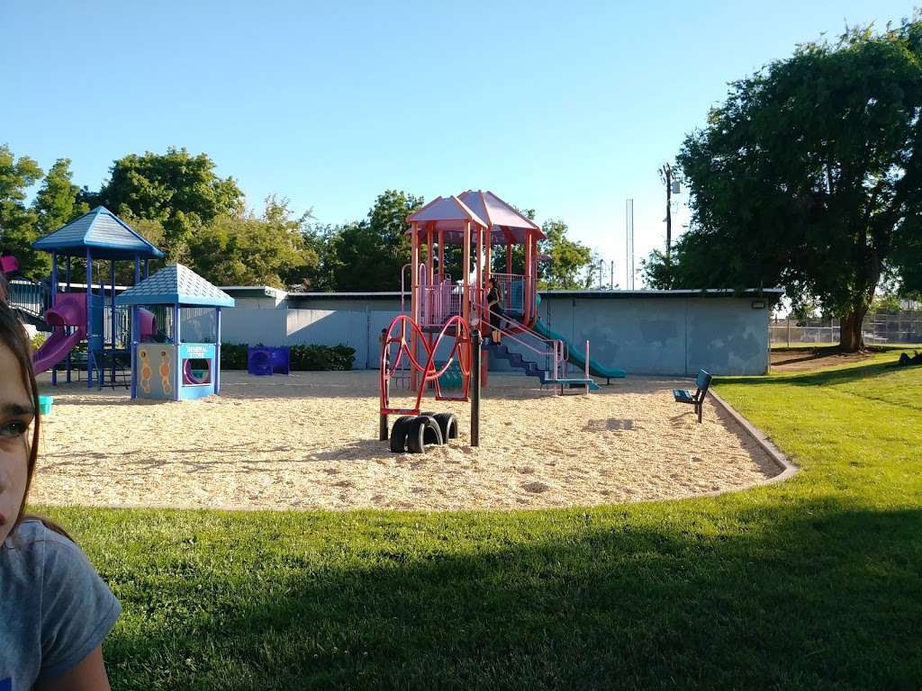 Timberlane Park | 9480 Timberlane Ave, Hesperia, CA 92345 | Phone: (760) 244-5488