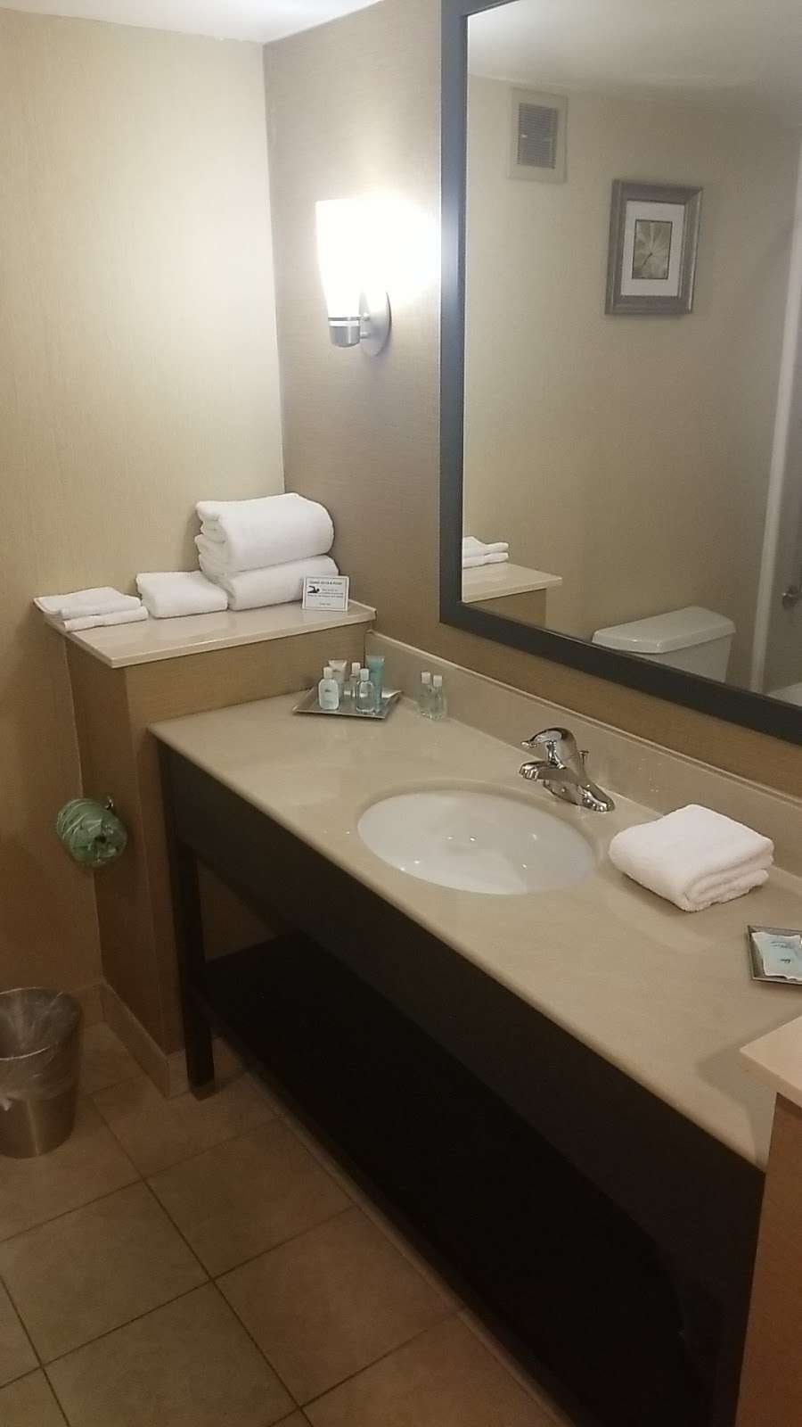 Wyndham Philadelphia - Bucks County | 4700 E Street Rd, Feasterville-Trevose, PA 19053, USA | Phone: (215) 364-2000