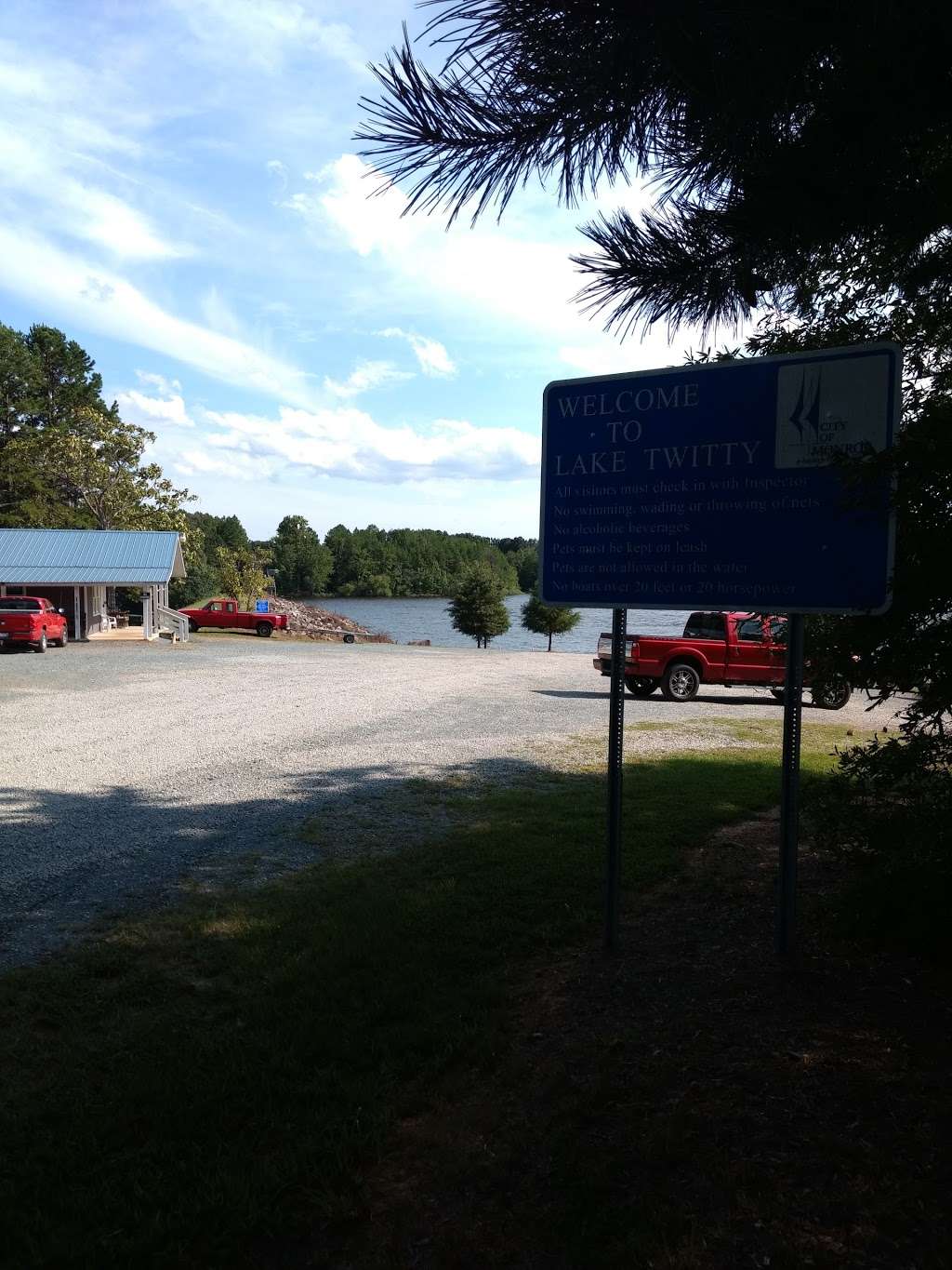 Lake Twitty Boathouse in 2119 Old Camden Rd, Monroe, NC 28110, USA