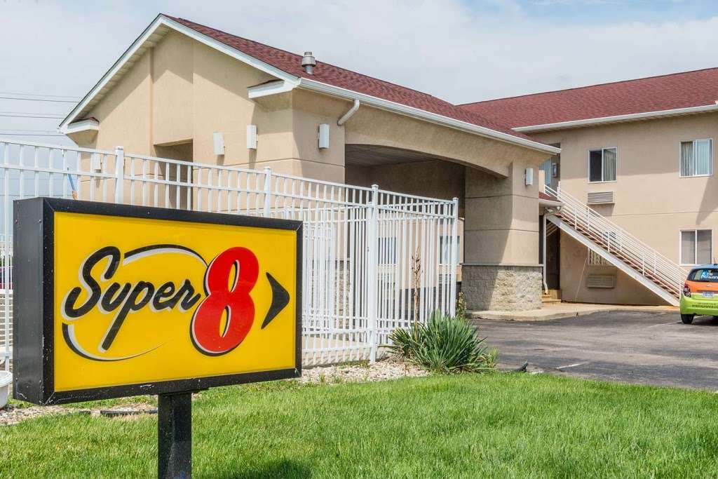 Super 8 by Wyndham Indianapolis/NE/Castleton Area | 7202 E 82nd St, Indianapolis, IN 46256, USA | Phone: (317) 537-9686