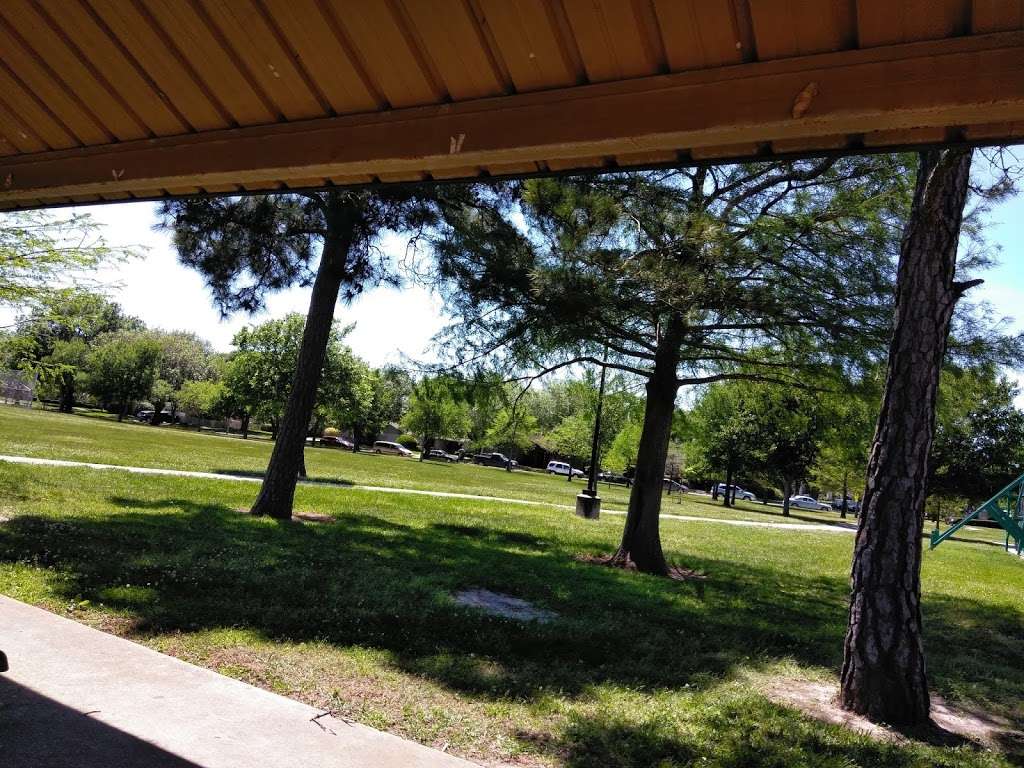 Gail Reeves Park | 8800 Mullins Dr, Houston, TX 77096, USA