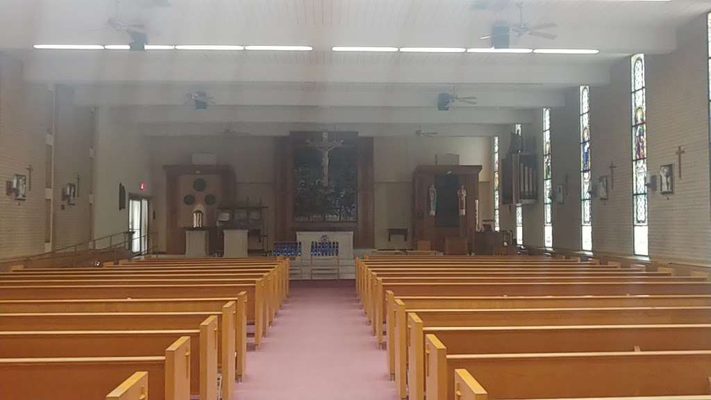 St Mary Magdalene Catholic Church | 127 S Briggs St, Joliet, IL 60433, USA | Phone: (815) 722-7653