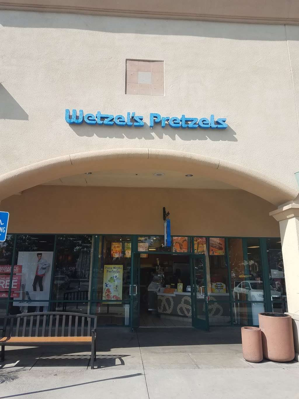 Wetzels Pretzels | 740 Ventura Blvd #1220, Camarillo, CA 93010, USA | Phone: (805) 987-7109