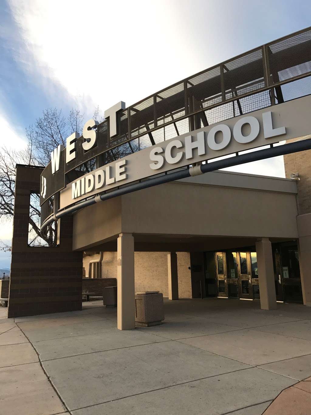 West Middle School | 5151 S Holly St, Greenwood Village, CO 80121, USA | Phone: (720) 554-5180