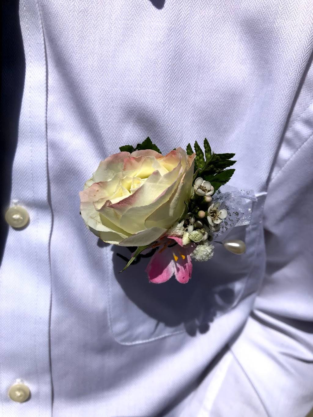 Flowers For You | 10455 Hole Ave, Riverside, CA 92505, USA | Phone: (951) 689-2710