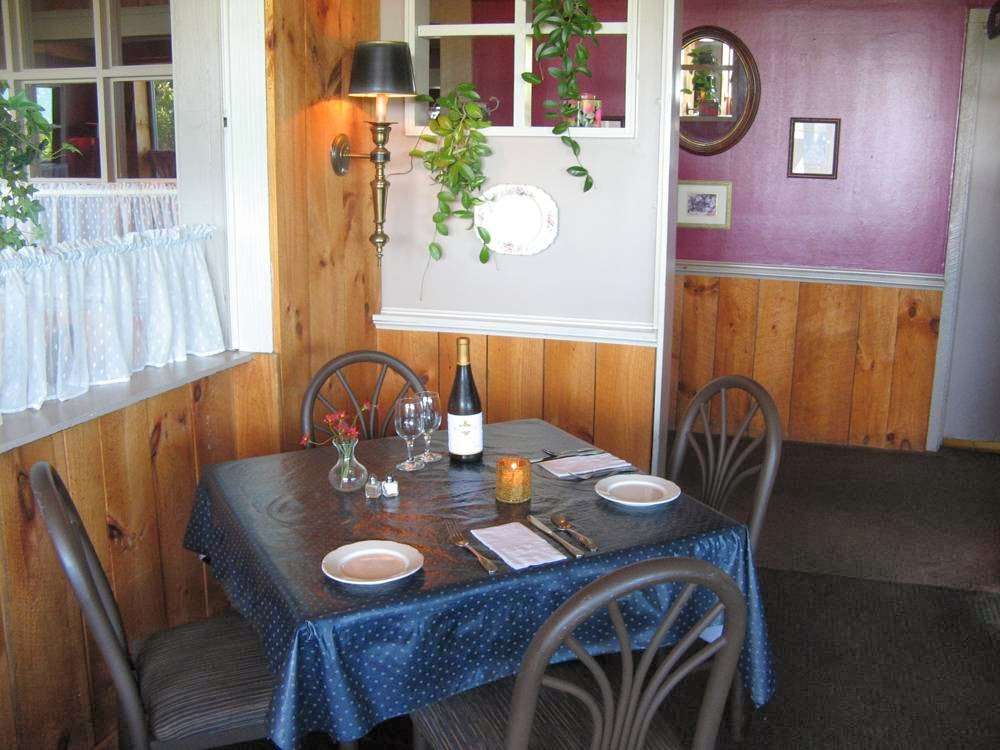 The Tavern From Tower Square | 119 Washington St, Plainville, MA 02762 | Phone: (508) 699-7600