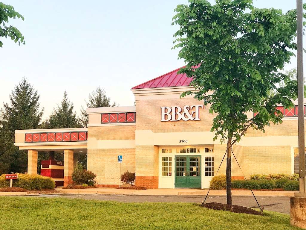 BB&T | 5700 Union Mill Rd, Clifton, VA 20124 | Phone: (703) 266-1150