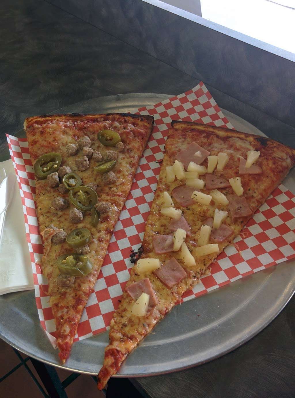 N.Y. Giant Pizza | 12812 Rancho Penasquitos Blvd, San Diego, CA 92129, USA | Phone: (858) 538-6868