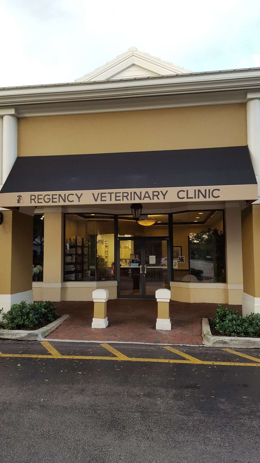 Regency Veterinary Clinic | 3013 Yamato Rd # B6, Boca Raton, FL 33434, USA | Phone: (561) 999-5551