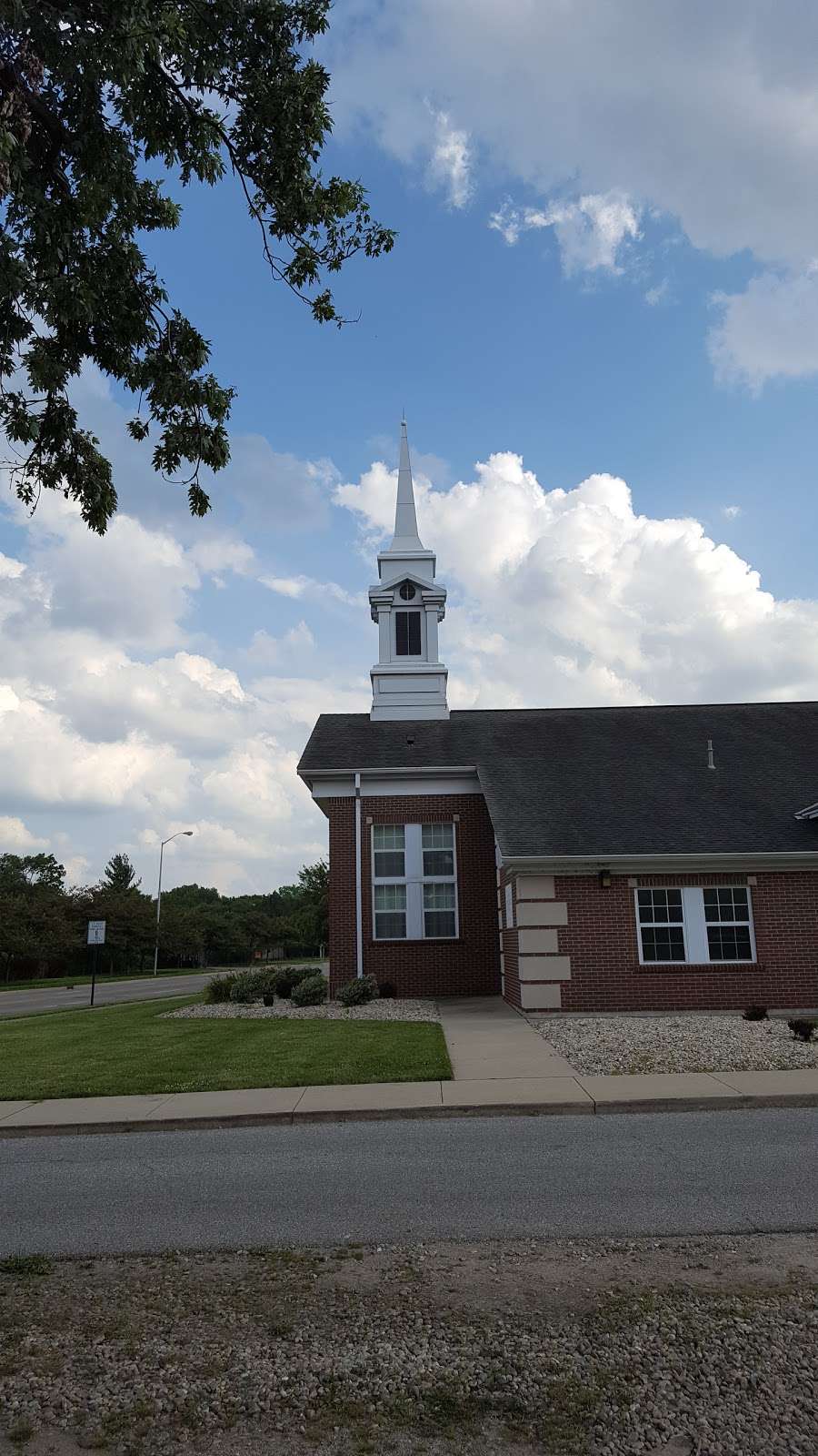 The Church of Jesus Christ of Latter-day Saints | 110 N White River Pkwy W Dr, Indianapolis, IN 46222, USA | Phone: (317) 852-2139
