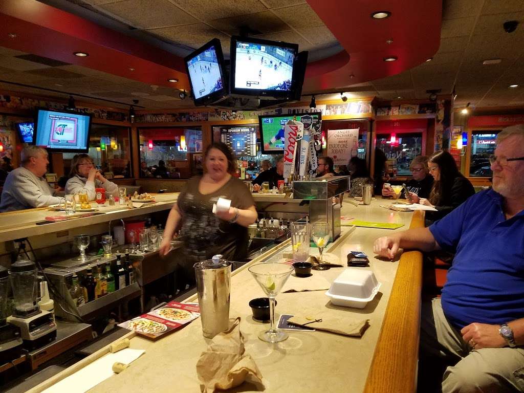 Applebees Grill + Bar | 938 S Broadway, Hicksville, NY 11801, USA | Phone: (516) 932-3780