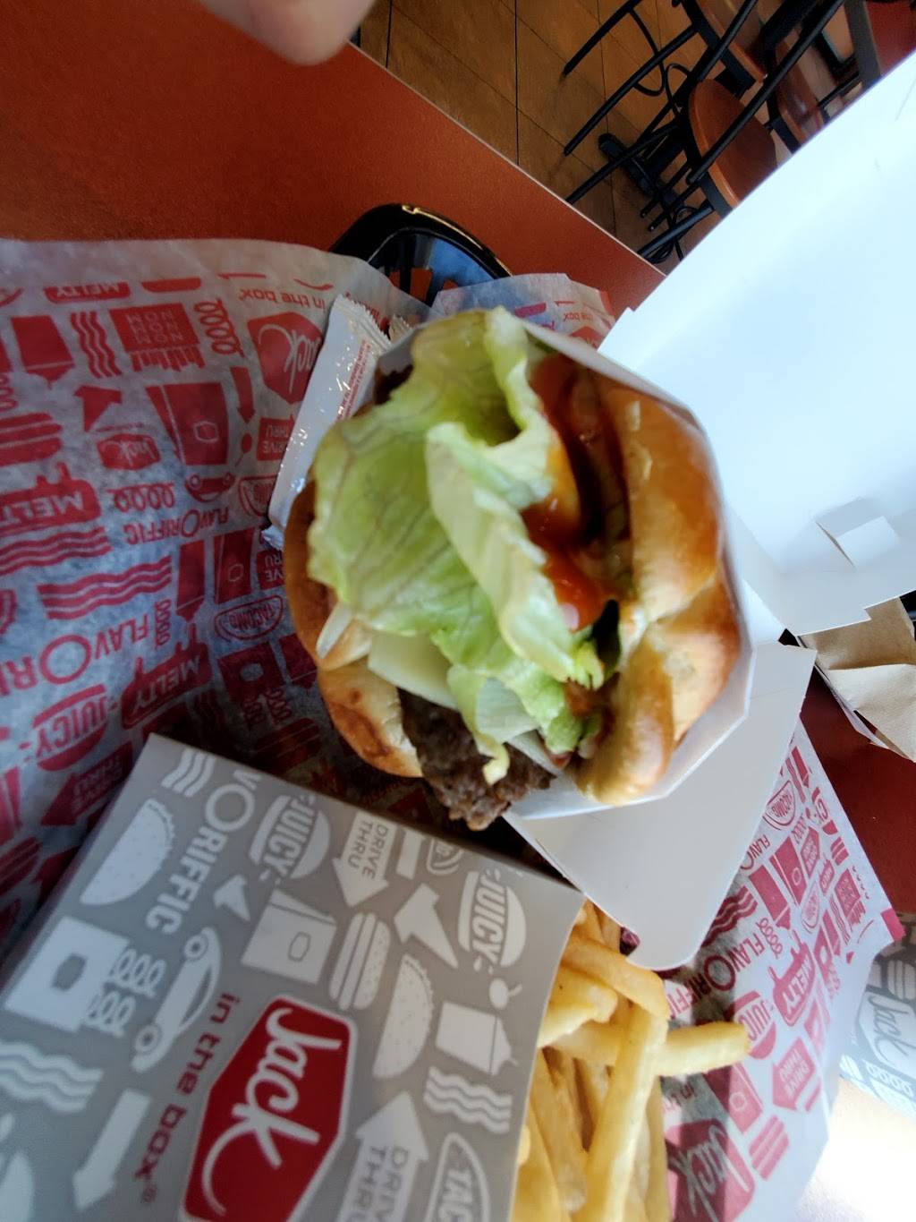 Jack in the Box | 2955 N Chester Ave, Bakersfield, CA 93308, USA | Phone: (661) 387-9454