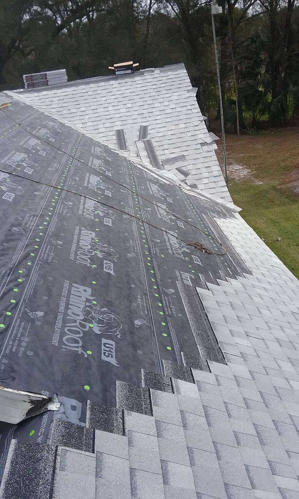 Emergency Roofing | 5431 NE 35th ST lot.200, Silver Springs, FL 34488, USA | Phone: (352) 425-4421