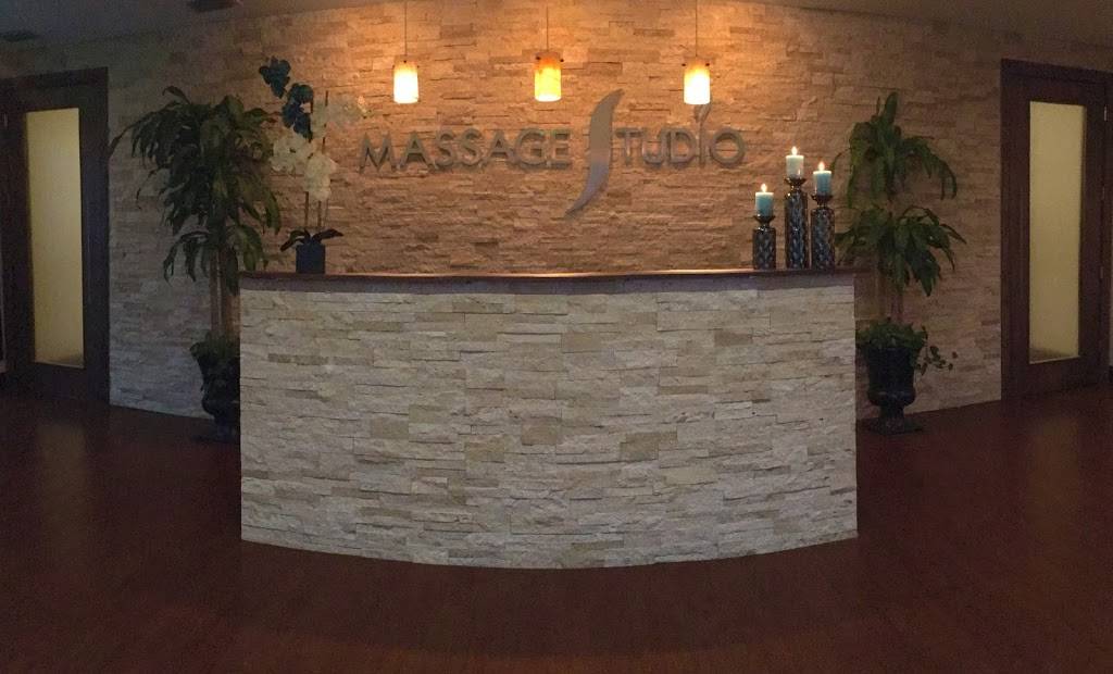 Massage Studio Tampa | 2506 W Azeele St, Tampa, FL 33609 | Phone: (813) 879-3700