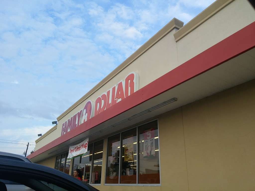 Family Dollar | 901 Shaver St ste a, Pasadena, TX 77506 | Phone: (713) 477-1190