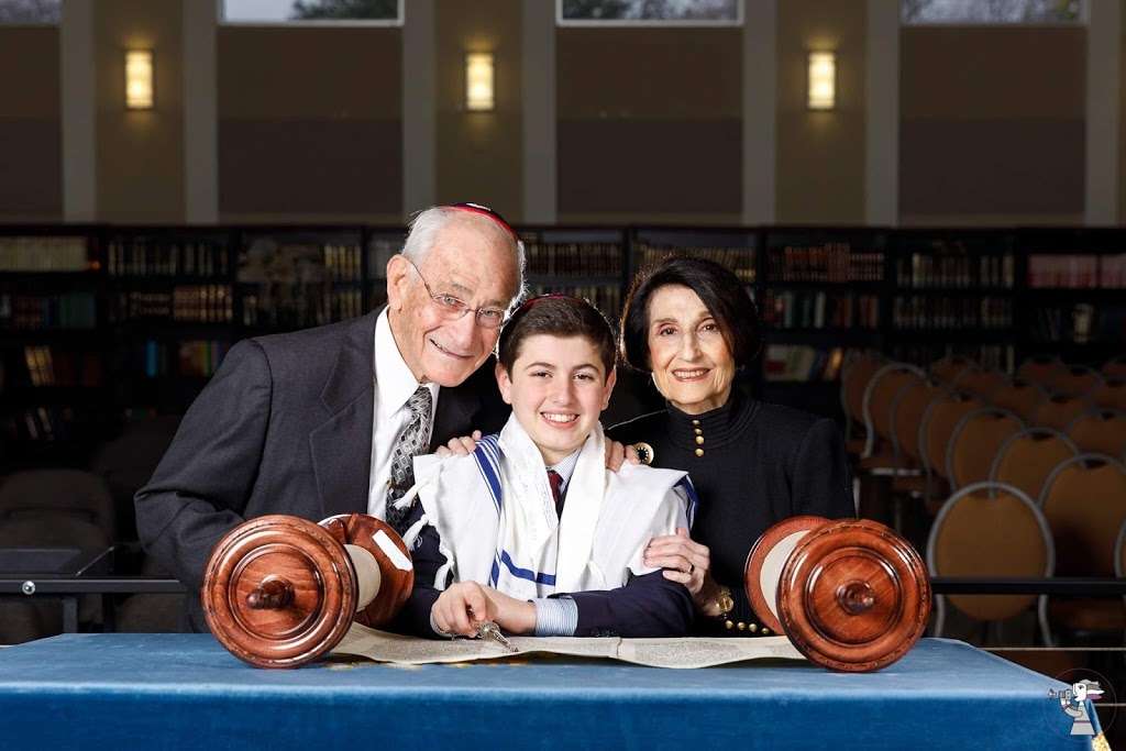 United Orthodox Synagogues of Houston | 9001 Greenwillow St, Houston, TX 77096, USA | Phone: (713) 723-3850