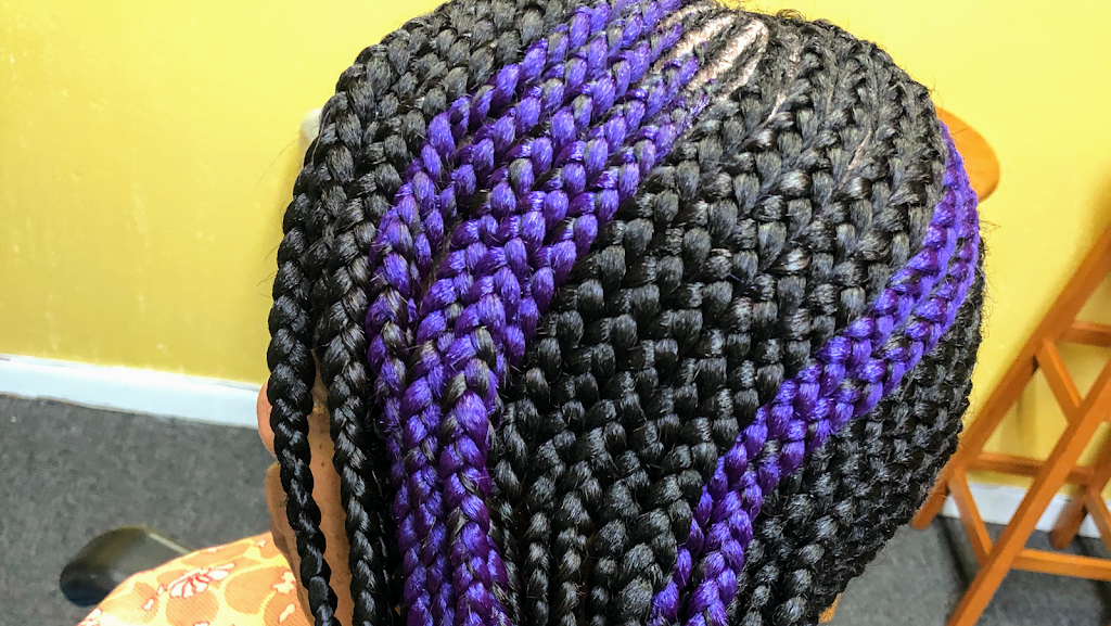 Zizimi Professional African Hair Braiding Salon | 5626 N 91st St, Milwaukee, WI 53225, USA | Phone: (414) 553-1638