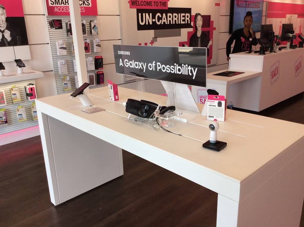 T-Mobile | 1650 Bryan Station Rd Ste 118, Lexington, KY 40505 | Phone: (859) 368-9953