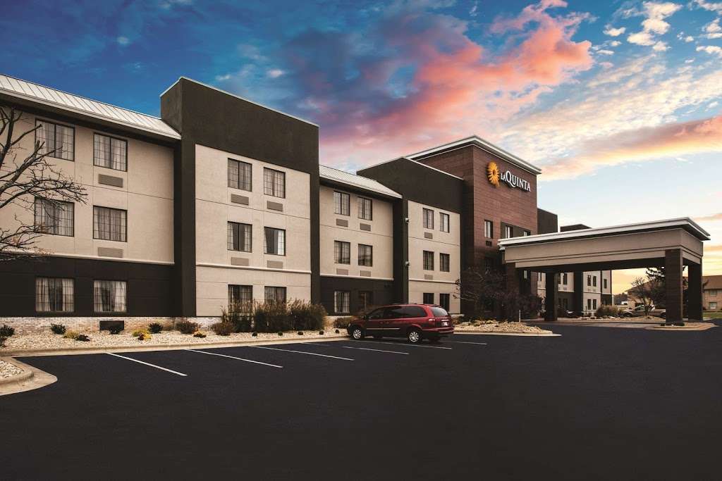 La Quinta Inn & Suites by Wyndham Kokomo | 511 Albany Dr, Kokomo, IN 46901 | Phone: (765) 453-2222