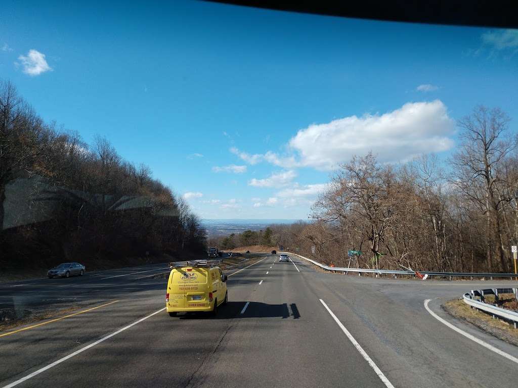 Snickers Gap - Appalachian Trailhead | Bluemont, VA 20135