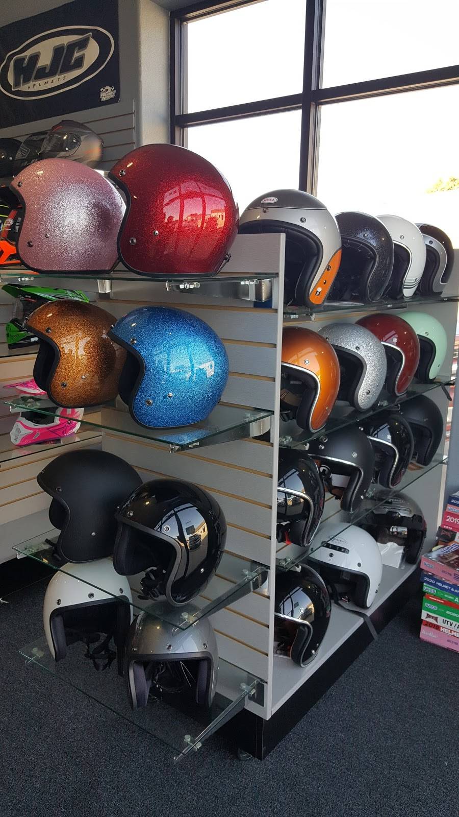 XtremeHelmets.com | 7540 Northwind St #210, Wichita, KS 67205, USA | Phone: (800) 940-4633