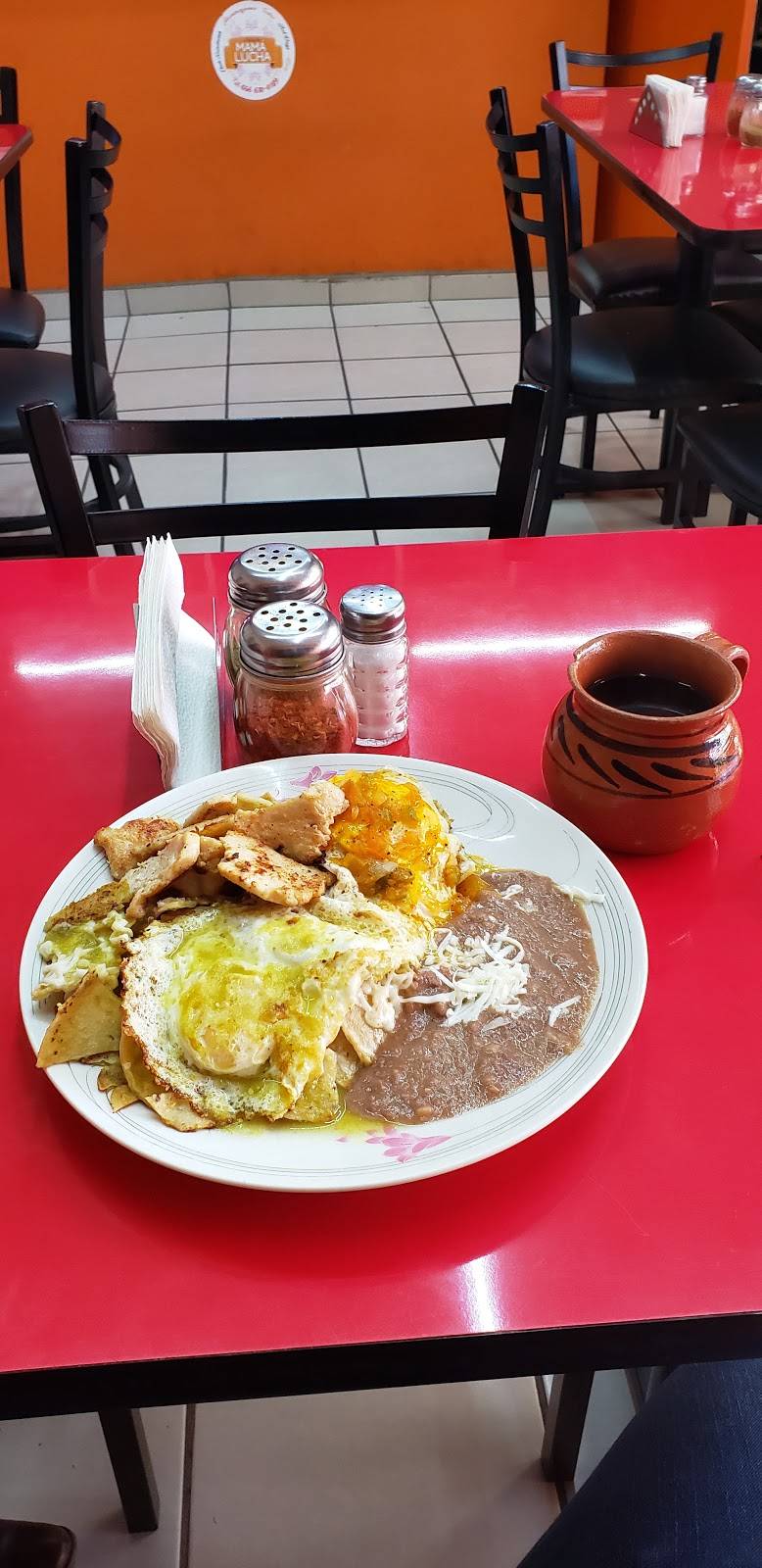 Antojitos Mama Lucha | 6, Calle Paseo De Borja 350, Parcelas Ejido Jesús Carranza, 32427 Cd Juárez, Chih., Mexico | Phone: 656 670 0189