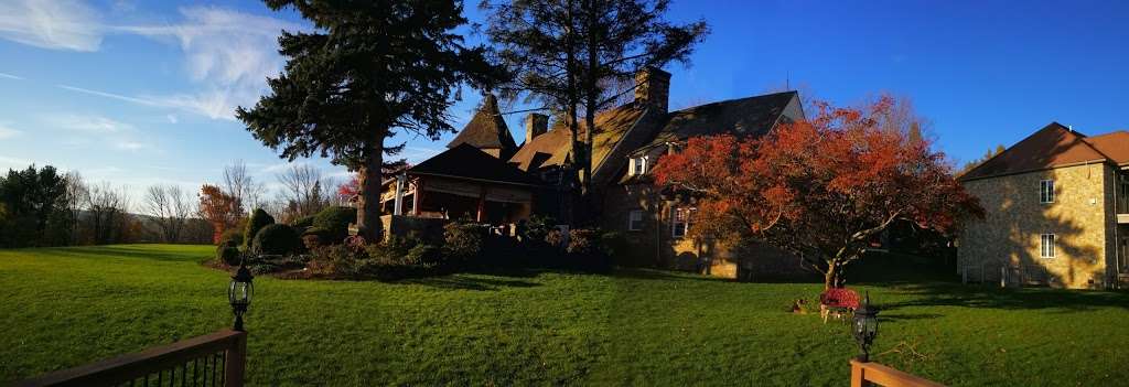 French Manor | 53 Huntingdon Dr, Newfoundland, PA 18445, USA