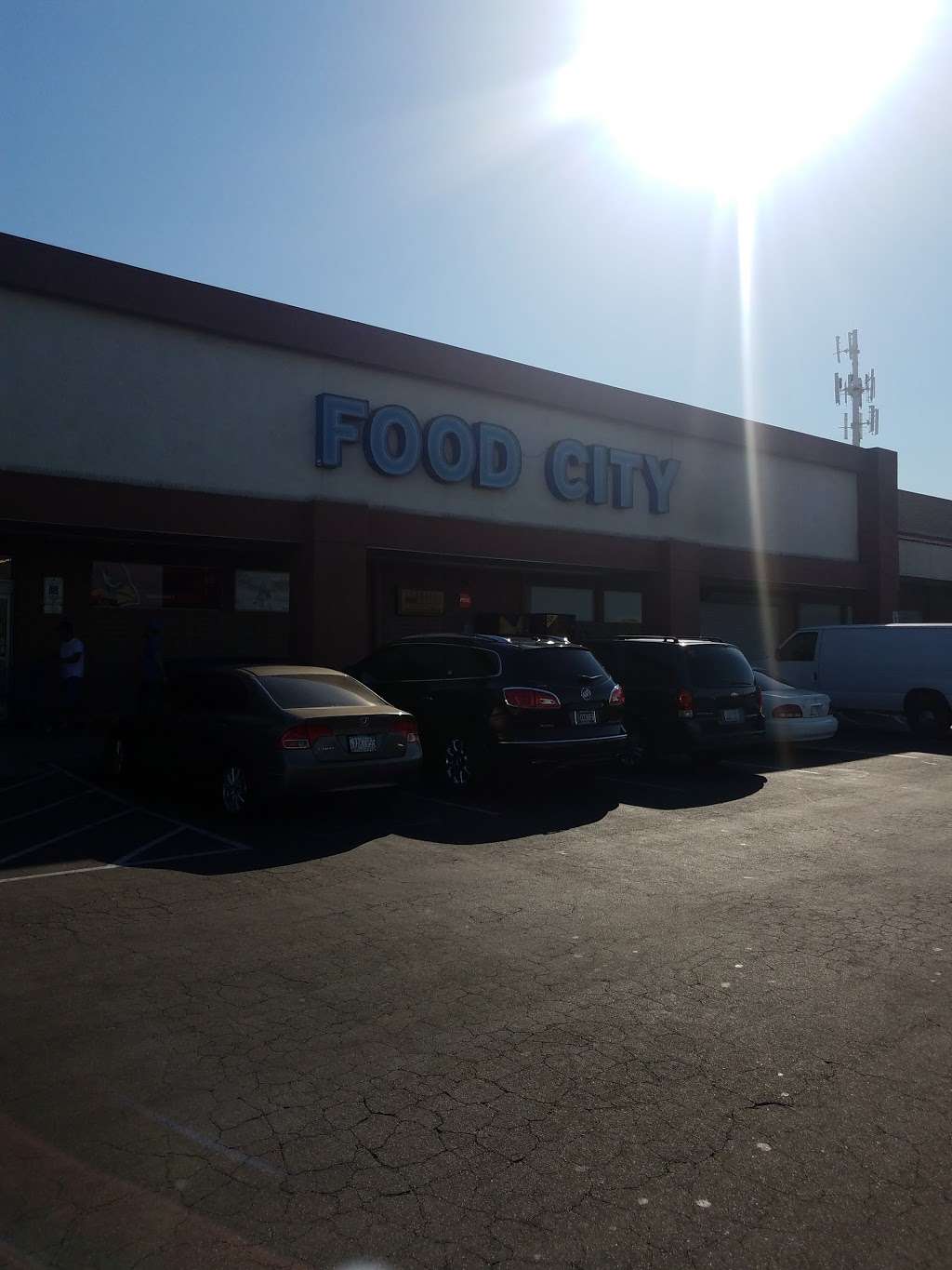 Food City | 12321 NW Grand Ave, El Mirage, AZ 85335, USA | Phone: (623) 583-1500