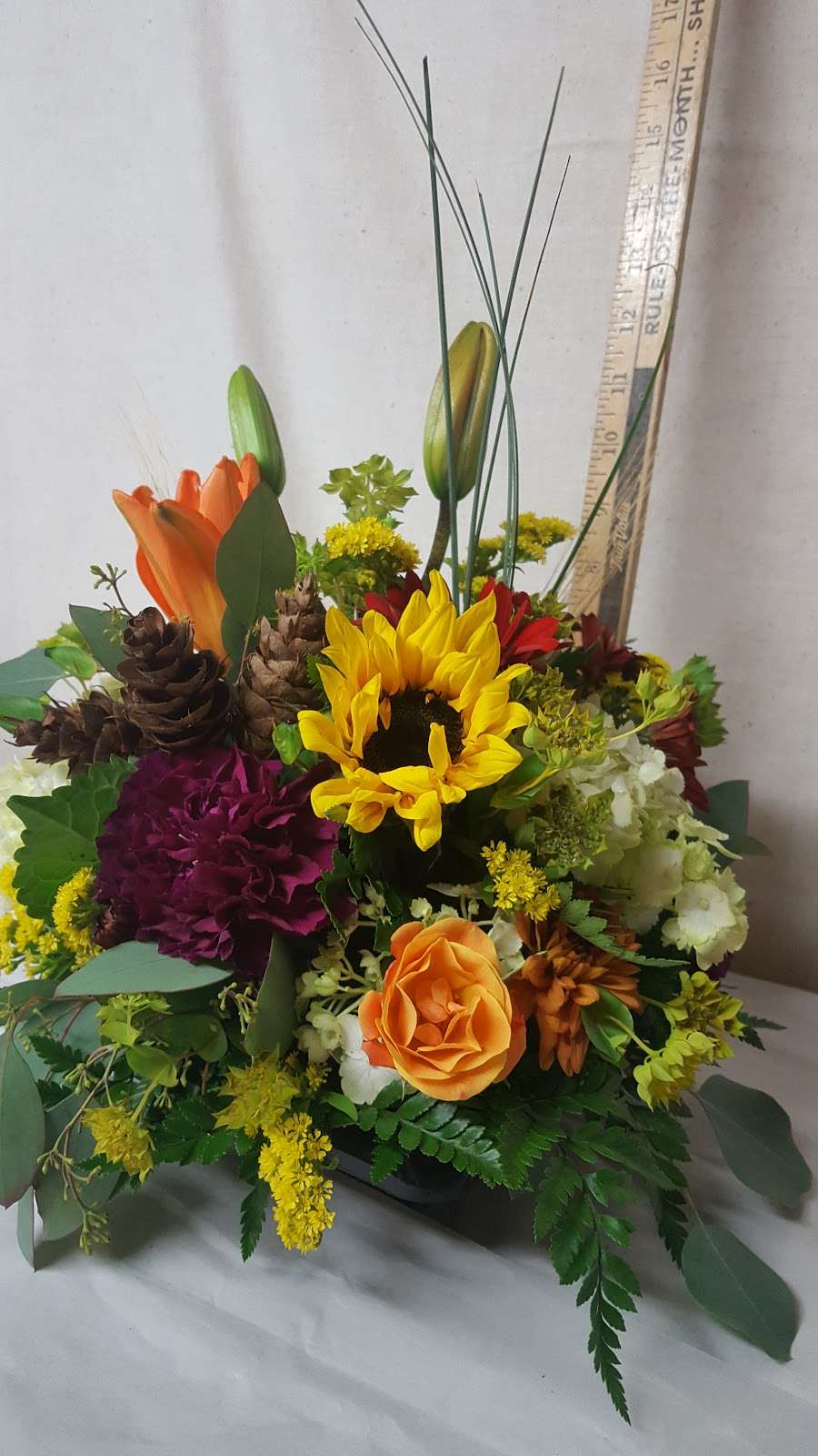 Lincoln Gardens Florist | 1688-A, Old Louisquisset Pike, Lincoln, RI 02865, USA | Phone: (401) 722-2722