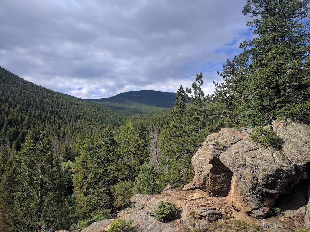 St. Vrain Mountain Trailhead | Forest Rd 1161, Lyons, CO 80540, USA