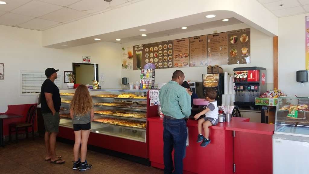 Sweet Cream Donuts | 7435 W Lower Buckeye Rd Suite 112, Phoenix, AZ 85043, USA | Phone: (623) 936-1007