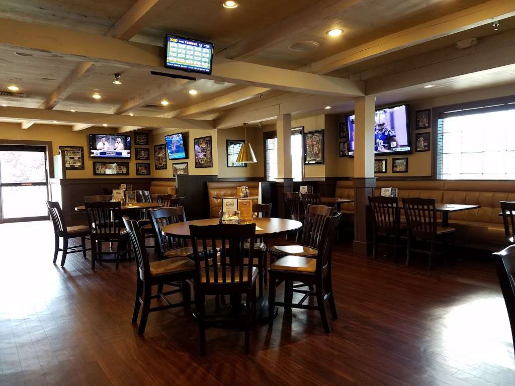 Barretts Alehouse North Attleboro | 11 Robert F Toner Blvd, North Attleborough, MA 02763, USA | Phone: (508) 316-0912