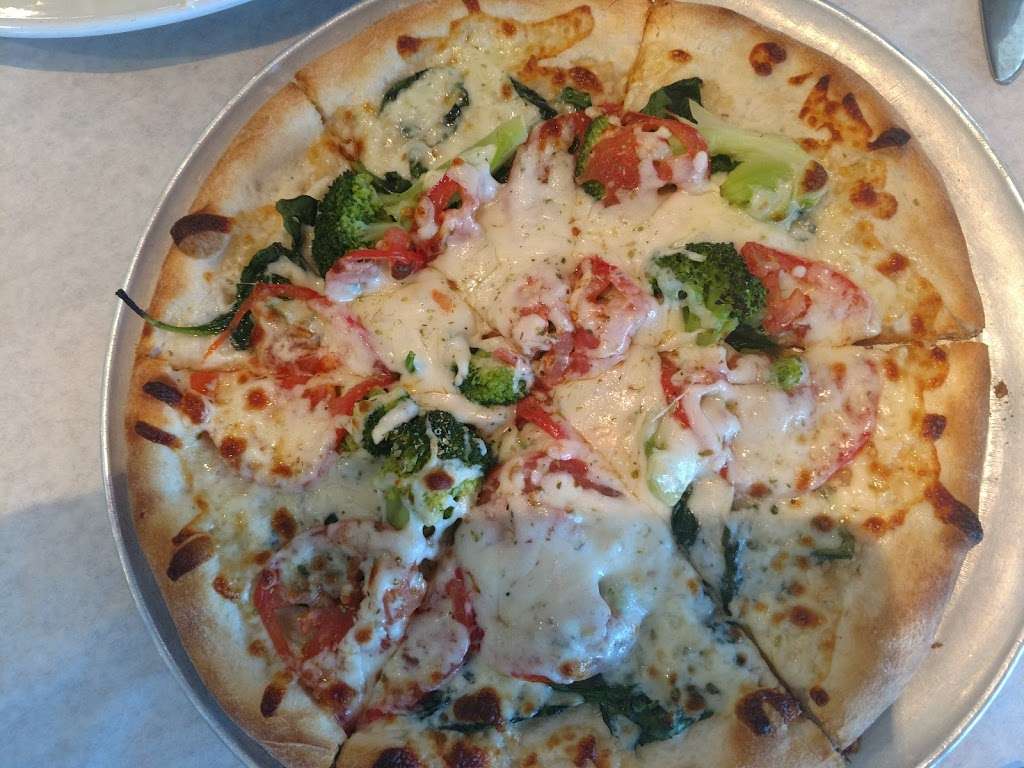 Mangia! Italian Restaurant & Pizzeria | 322 E Wyomissing Ave, Mohnton, PA 19540, USA | Phone: (610) 777-6626