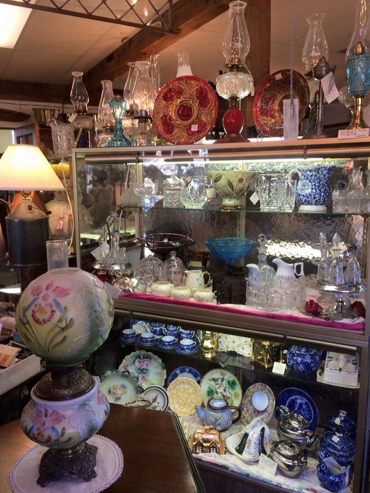 Solid Brass Fine Antiques | 5509 Broadway Rd, Richmond, IL 60071 | Phone: (815) 678-4411