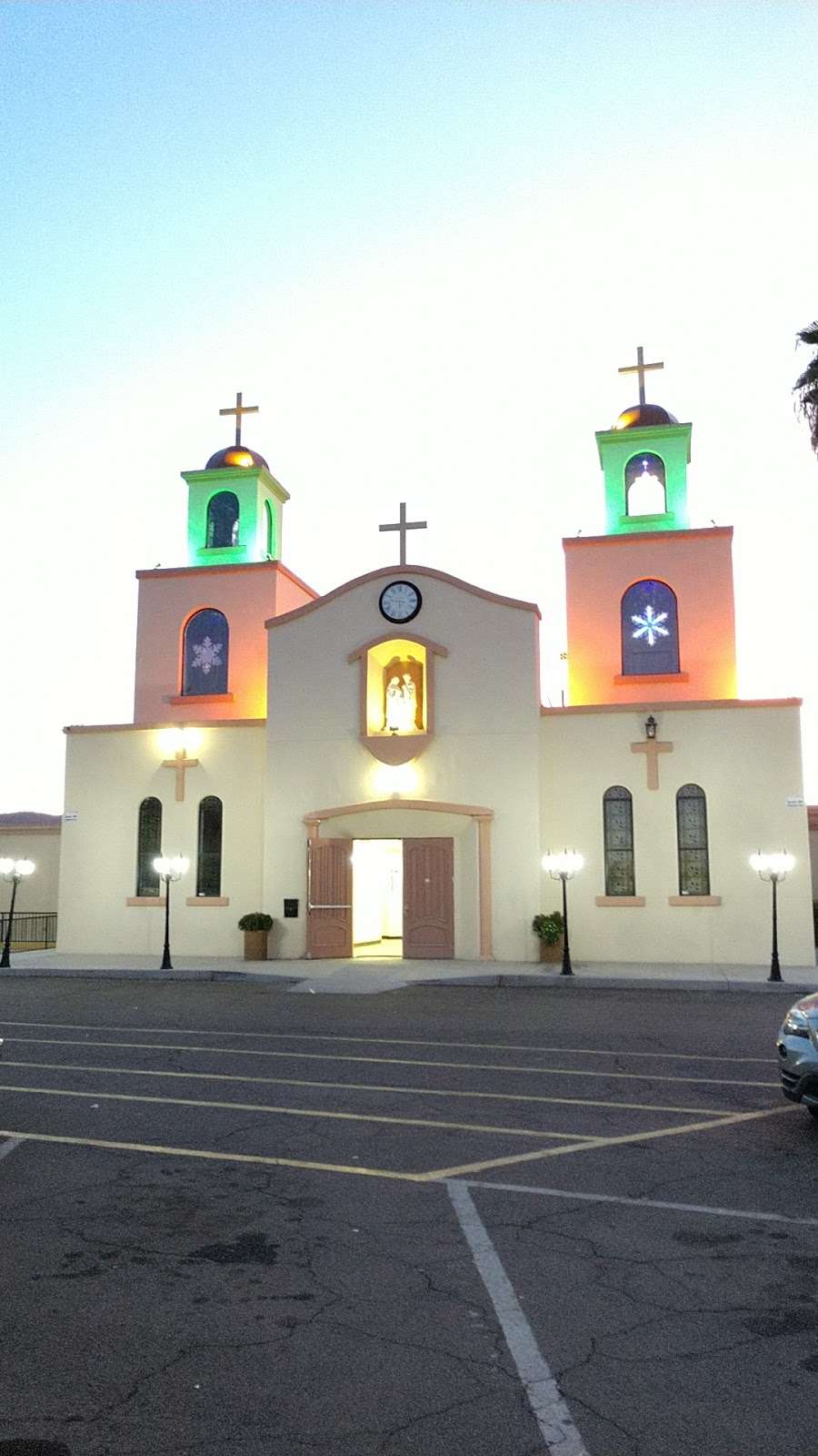 Holy Family Catholic Church | 6802 S 24th St, Phoenix, AZ 85042 | Phone: (602) 268-2632