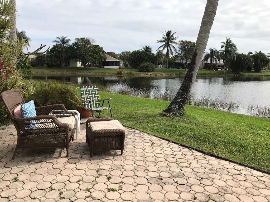 Boynton Lakes Homes | 42 Desford Ln, Boynton Beach, FL 33426 | Phone: (561) 900-5200