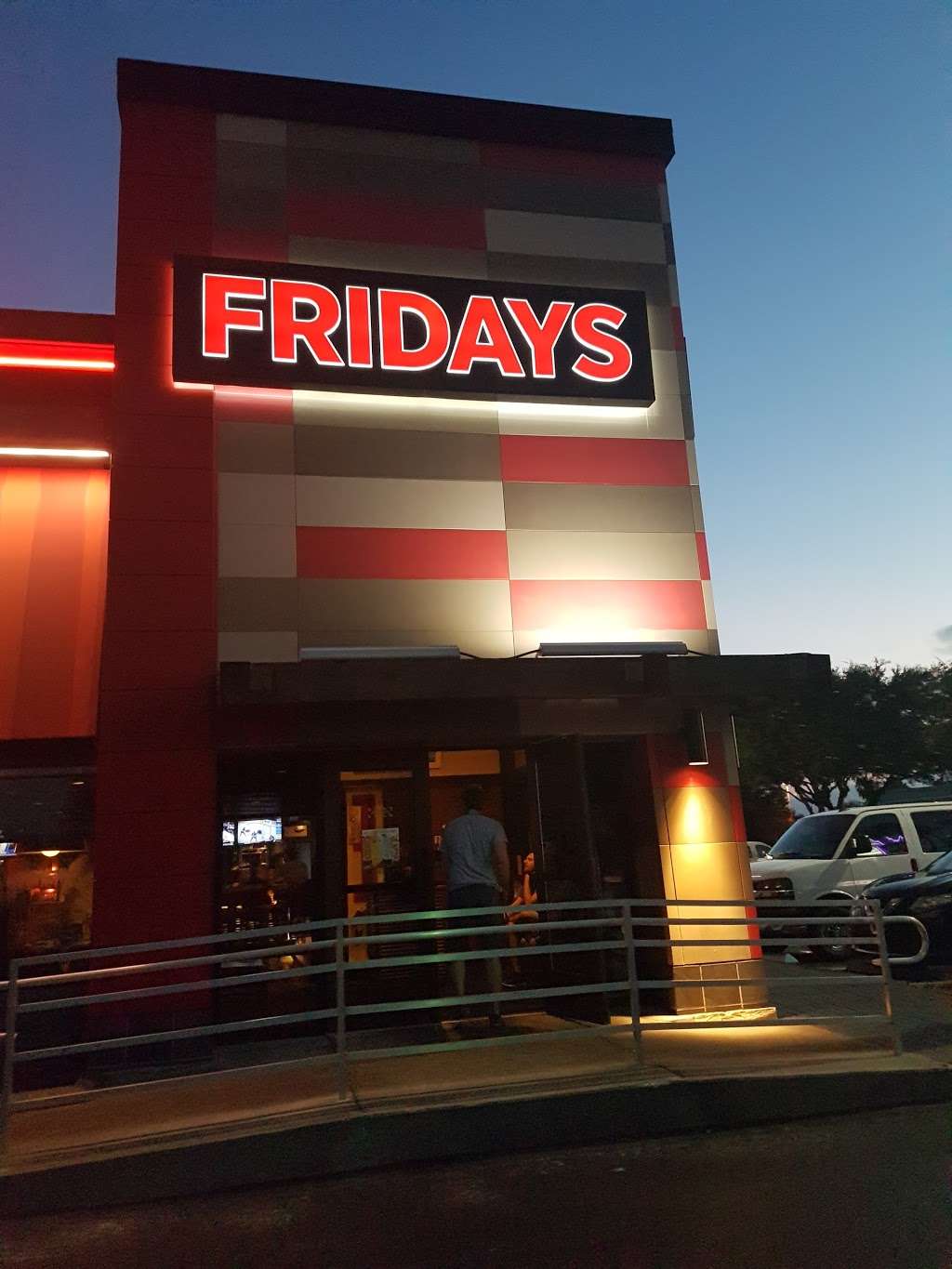 TGI Fridays | 7798 W Irlo Bronson Memorial Hwy, Kissimmee, FL 34747, USA | Phone: (407) 397-4300