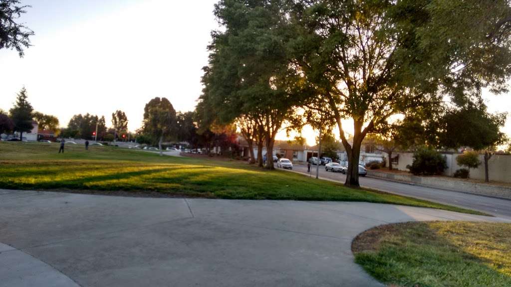 Lowry Park | Fremont, CA 94555, USA | Phone: (510) 790-5541