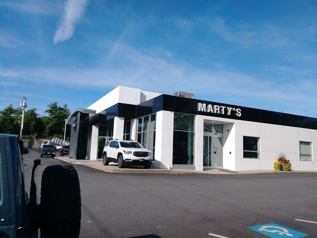 Martys Buick GMC | 5 Kingston Collection Way, Kingston, MA 02364, USA | Phone: (781) 936-0081