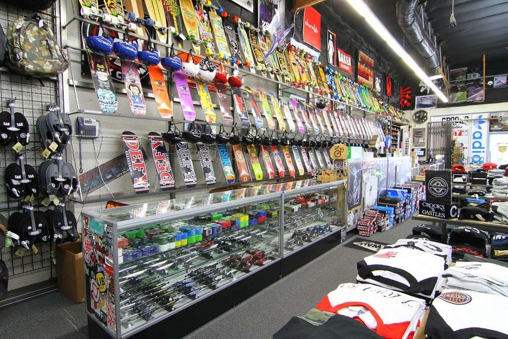 Defy Boardshop | 451 Magnolia Ave, Corona, CA 92879, USA | Phone: (951) 371-2707